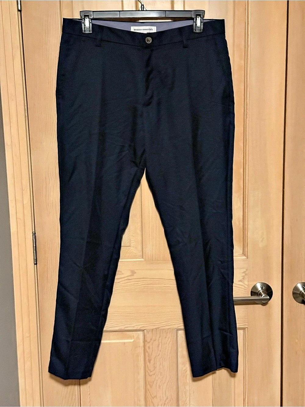 Amazon Essentials Men’s Slim Dress Pants in Navy Like New
